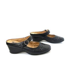 White Mountain dark navy leather mules, size 8 US